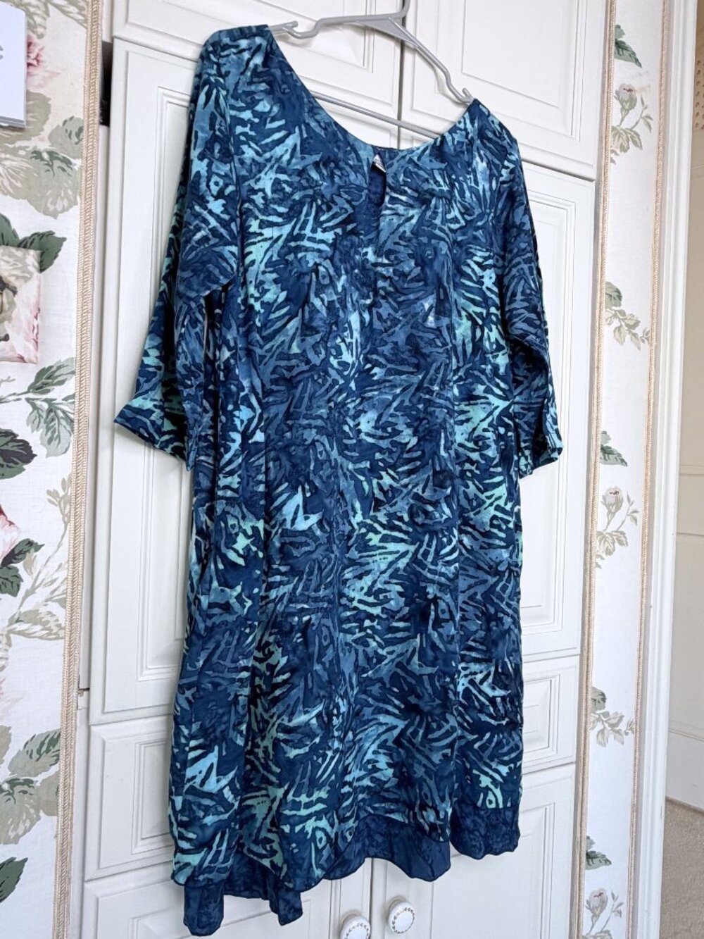 Maggie B Flowy Batik Midi Dress Medium